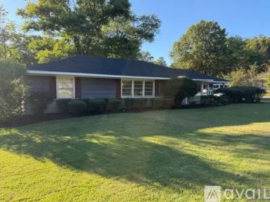 Main picture of 173 Russell Rd