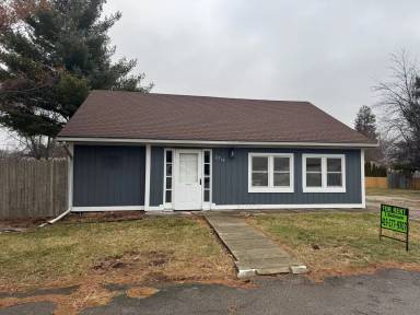 Main picture of 2715 Edwin St