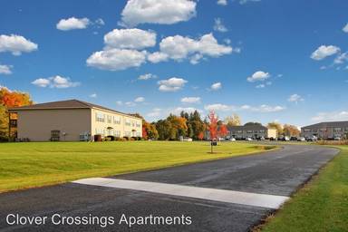 Main picture of Clover Crossings Apartments