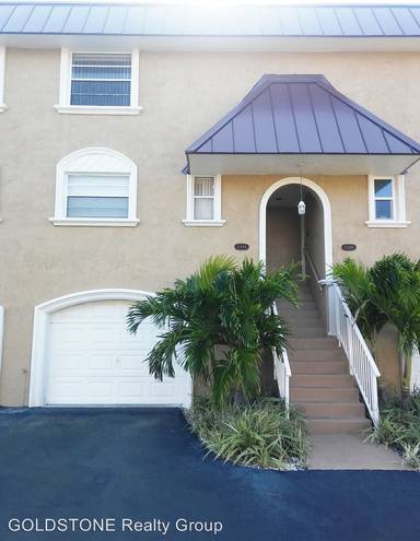 Main picture of 12444 Capri Cir N