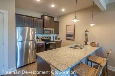 Main picture of Charlestown on the Monon Apartments