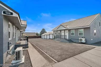 Main picture of 506 2nd Ave