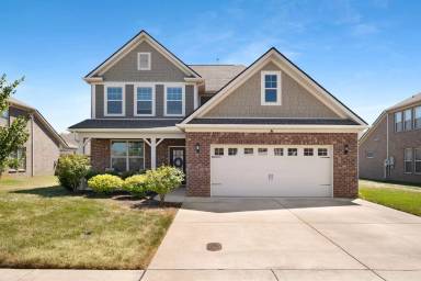 Main picture of 826 Sapphire Dr
