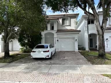 Main picture of 11455 NW 71st St
