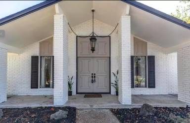 Main picture of 590 Goodhue Rd