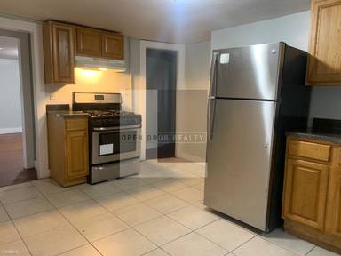 Main picture of 611 Elm St