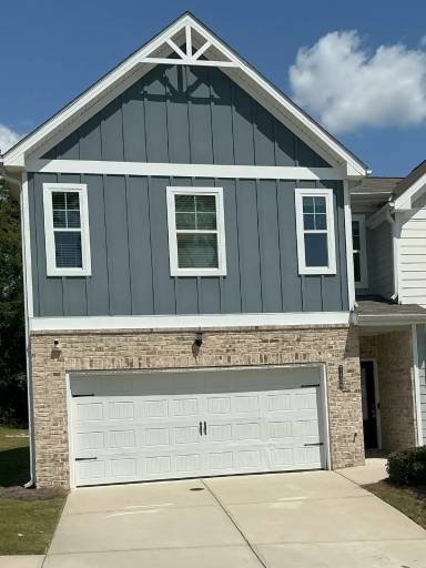Main picture of 7484 Knoll Hollow Rd