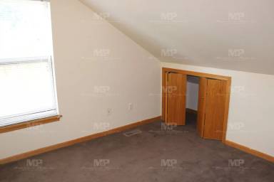 Main picture of 622 S Loomis Ave