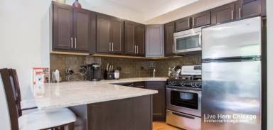 Main picture of 4759 N Maplewood Ave