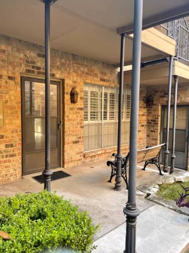 Main picture of 4349 Bellaire Dr S