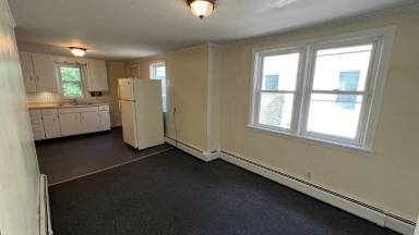 Main picture of 8 Forest St