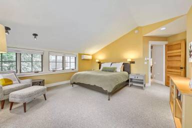 Main picture of 2018 Columbine Ave