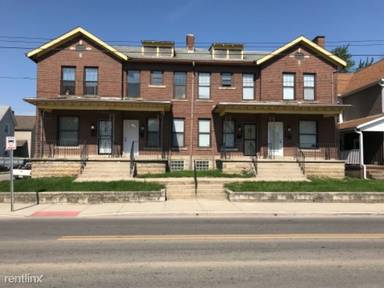 Main picture of 387 Saint Clair Ave