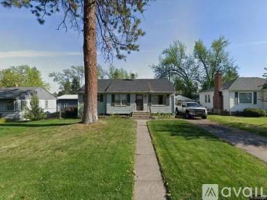 Main picture of 1311 E 42nd Ave