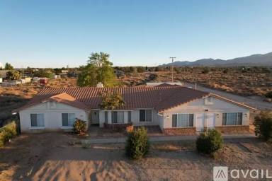 Main picture of 7653 Phelan Rd