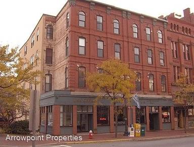 Main picture of 256 Essex St