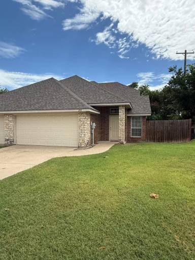 Main picture of 202 Rentz Place Cir