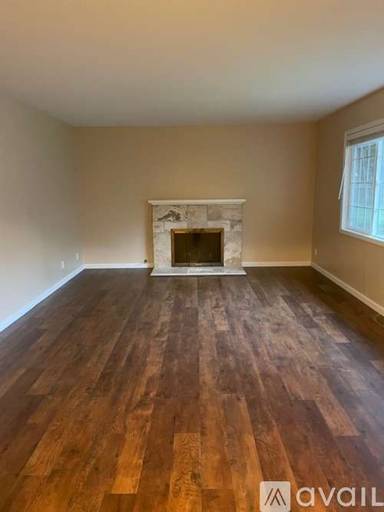 Main picture of 639 Keats Ct