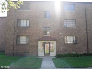 Main picture of 747 E 84th Pl
