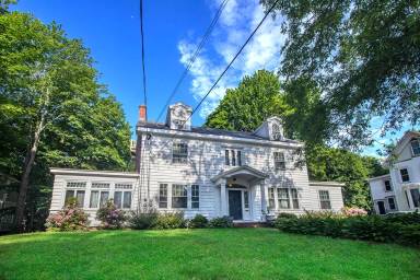 Main picture of 85 Belknap St