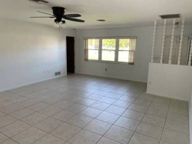 Main picture of 10020 8th St N