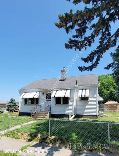 Main picture of 3474 Maher St