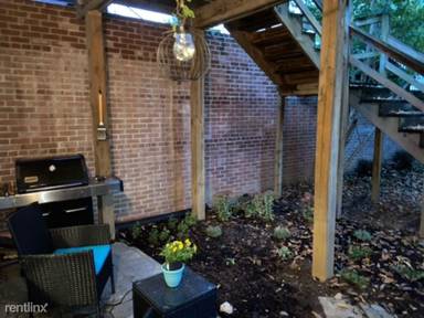 Main picture of 3013 1/2 Sherman Ave NW