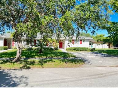 Main picture of 10643 SW 77th Ct