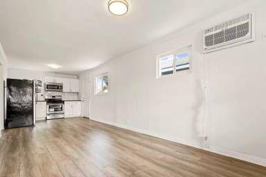 Main picture of 1941 Griffin Ave
