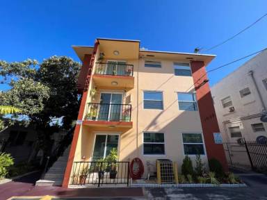 Main picture of 1039 SW 5th St