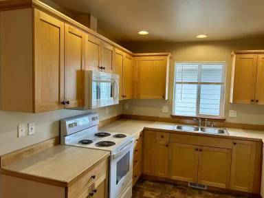 Main picture of 310 Nooksack Ave