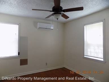 Main picture of 925 S Clyde Morris Blvd