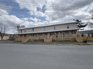 Main picture of 1404 Sanderson Ave