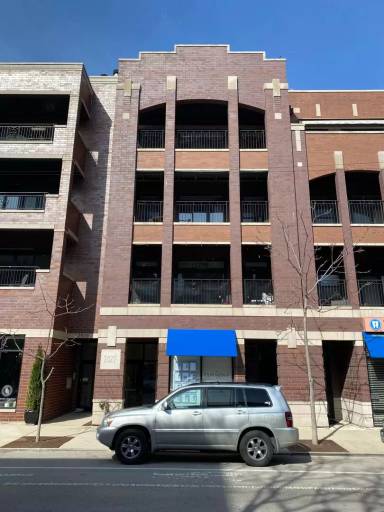 Main picture of 2927 N Lincoln Ave