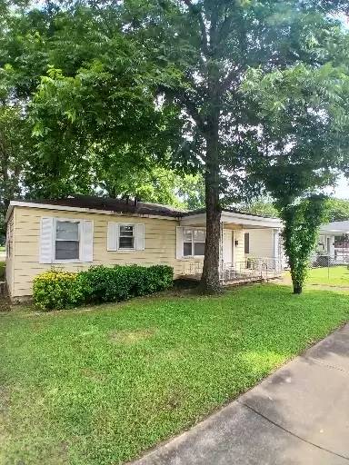 Main picture of 705 Jackson Blvd
