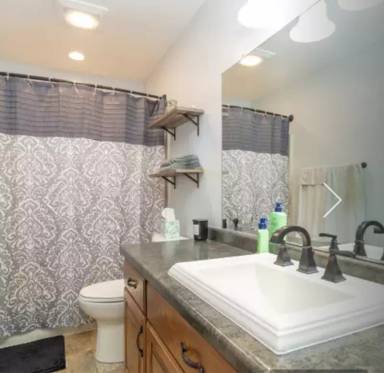 Main picture of 2748 W Parkmoor Ct
