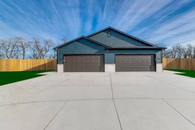Main picture of 2234 E Cheyenne Ct