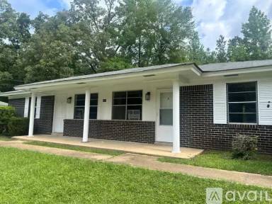 Main picture of 161 Green Acres Cir
