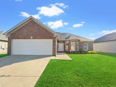Main picture of 5131 Blackstone Ln
