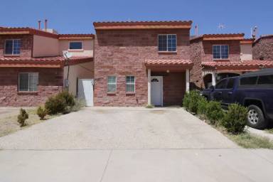 Main picture of 11027 Oasis Dr