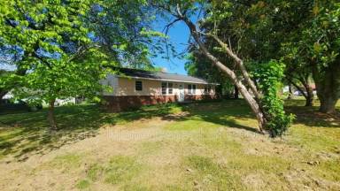 Main picture of 26 Brownwood Dr