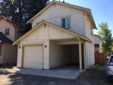 Main picture of 436 NE Emerson Ave