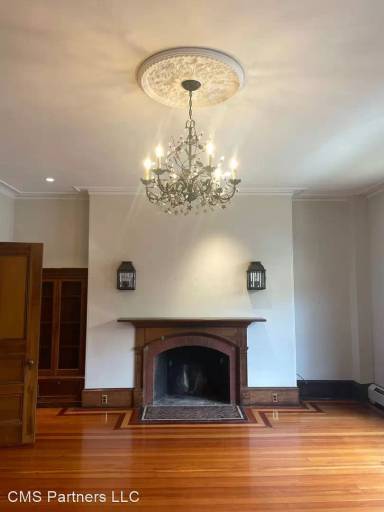 Main picture of 370 Marlborough St
