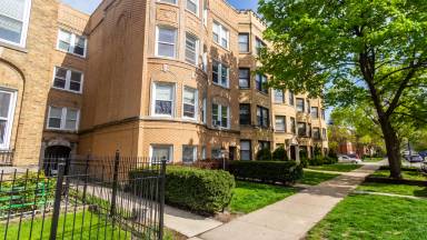Main picture of 5511 N Campbell Ave