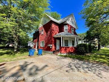 Main picture of 3121 Sanford St