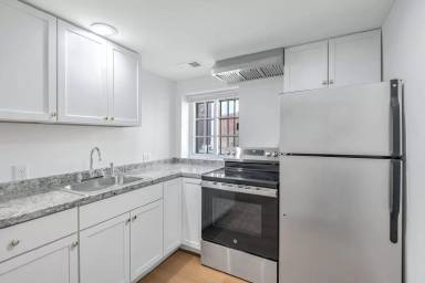 Main picture of 648 Keefer Pl NW