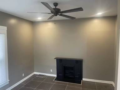 Main picture of 1368 Olive St
