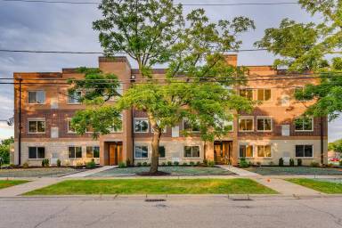 Main picture of 1005 Argyle St