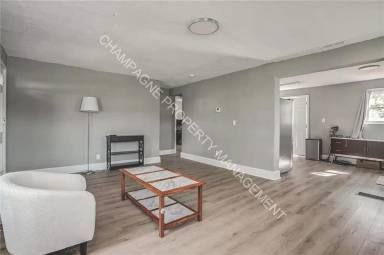 Main picture of 119 W 80th St