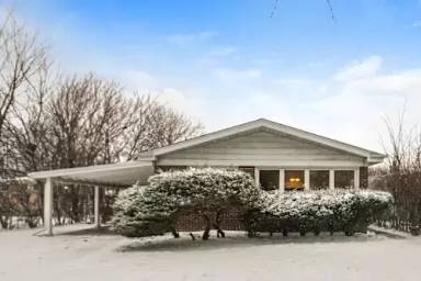 Main picture of 3643 Greenwood St
